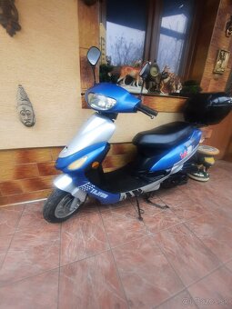 Skúter VR 50 QT von Road - 6