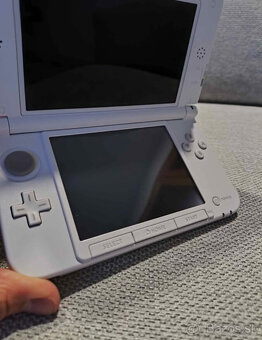 Nintendo 3DS XL - 6
