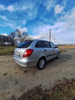 Skoda fabia 1.4i 16v - 6