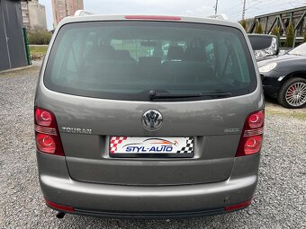 Volkswagen Touran 2,0 Ecofuel Trendline 7 miestne - 6