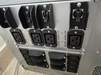 UPS APC 8kVA 3f - 6
