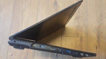 MSI MS-16J9 - 6