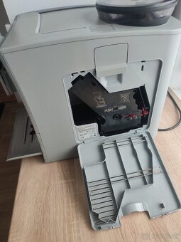 Automaticky kávovar Siemens EQ 5 Macchiato Plus - 6