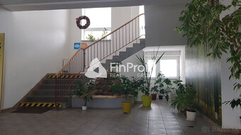 Prenajmem komerčné priestory v Nitre 240m2. - 6