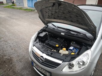 OPEL CORSA 1.4 r.v .9/2007 - 6