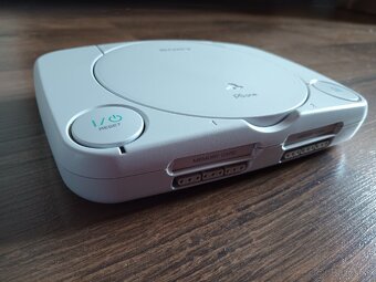 PlayStation One, PlayStation 1 Classic, PlayStation 2 Slim - 6