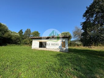 Predaj 3-izbového bungalovu s veľkým pozemkom v srdci prírod - 6