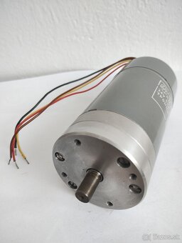 Prodám SS motorek K7A3 s převodovkou 45 otáček 24V MEZ - 6
