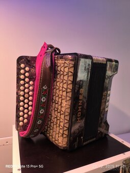 Predám heligonky Zn. Hohner,ladenie CF - 6