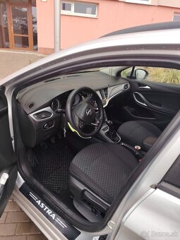 Opel Astra Sports Tourer - 6