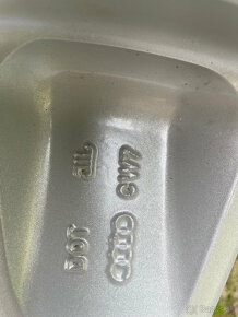 Audi Q3 original disky 19" + Pirelli P ZERO 245/40 R19 - 6