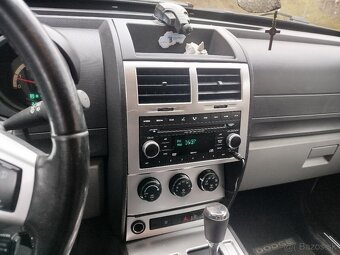 Dodge Nitro - 6
