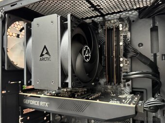 Ryzen 5 8400F\16GB\RTX 3070\SSD\850W Zdroj - 6