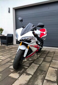 Yamaha YZF-R1 RN19 - 6