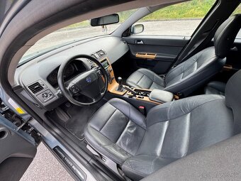 Volvo V50 2.0 D 100kw - 6