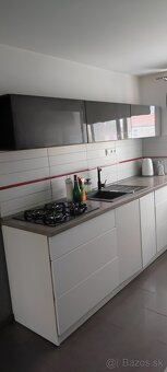 Prenájom 2 izbového bytu NMnV - 6