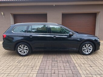 Volkswagen Passat Variant 1.5 TSI Business DSG r.v. 2022 - 6