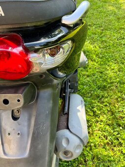 Skúter Yamaha Neos 50 4T čierny - 6