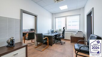 Priestory vhodné na ambulanciu - 27,8 m2, Trebišov, ul. M. R - 6