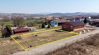 Na predaj slnečný stavebný pozemok s možnosťou výstavby - Hr - 6