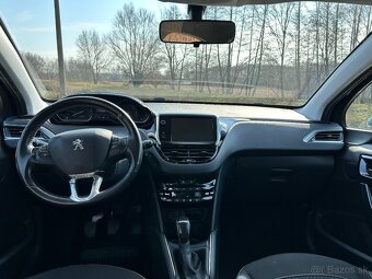 Peugeot 208 1.2 PureTech Style - 6