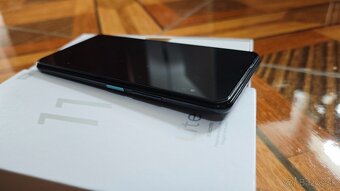 Xiaomi Mi 11 Lite 4G (6GB RAM/128GB ROM) - 6