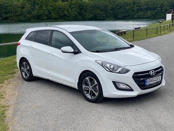 Hyundai i30 CW 1,6 crdi Family - 6