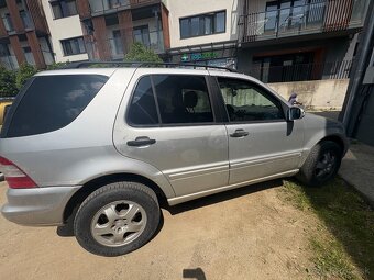 Mercedes Benz ML 270 CDI - 6