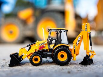 Kovové hračky strojov JCB a CAT - 6