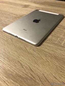 7.9” tablet iPad Mini 4.generácie 64GB prasknutý displej - 6