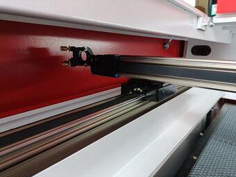 Veľký a silný 130W Co2 laser 1400x900mm, gravírka - 6