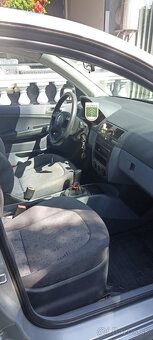 Škoda fabia 1.4 MPI - 6