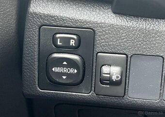 Toyota Auris 1.8i HYBRID AUTOMAT TEMPOMAT hybridní automat - 6