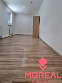 Investičná budova /dom/ v Komjaticiach - 6