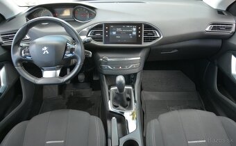Peugeot 308 SW 1.2 Benzín - 6