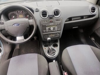 Ford Fusion 1.4i, 59 kw, rv2010, na náhradné diely - 6