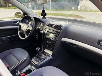 ŠKODA OCTAVIA 2. 1,6 MPI 75KW 101PS bez korozie - 6