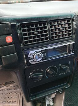 Polo klasik 16 benzín 55kw dobrom stave - 6