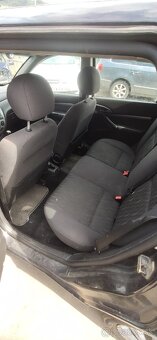 Rozpredám Ford FOCUS 1.8 TDDi 66kw - 6