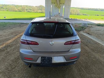 Alfa Romeo 159 1,9JTDm 110 kw, Sportwagon - 6