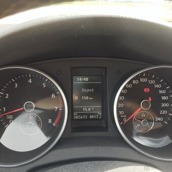 VOLKSWAGEN GOLF - 6