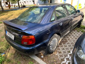 Audi A4 B5 1.8 - 6