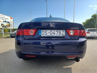 Honda Accord sedan 2.0 Benzin 114 kW - 6