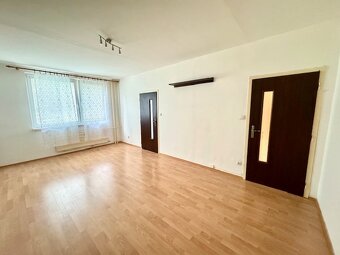 Na predaj veľký 2 izb byt na Nábreží Dunaja Komárno - 6