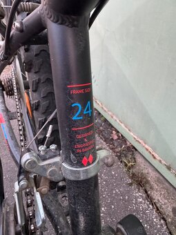 Cube race 24 - detsky horsky bicykel - 6