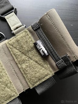 Predám nosič plátov a Chest rig T- Rex - 6