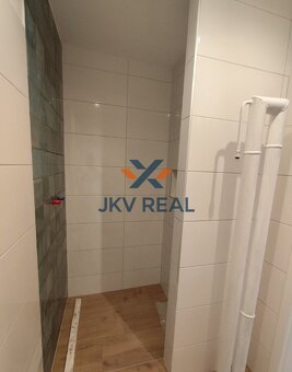 NA PREDAJ: 2-izbový byt po kompletnej rekonštrukcii - 6