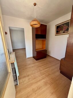 Rodinný dom Kolíňany, 408 m2 pozemok - 6