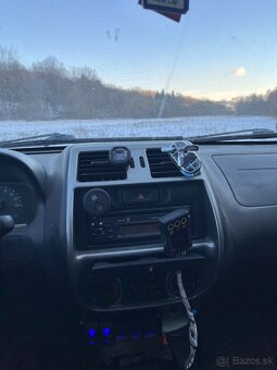 Predám vymením Nissan Terrano 3.0 - 6