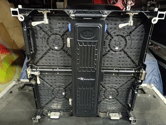 Predám LED obrazovku P3.9 - 6